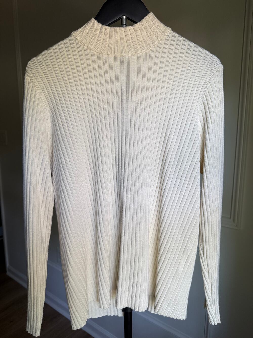 Ivory Ribbed Mock Neck Sweater Button Sleeve Quiet Luxury Soft Knit Medium